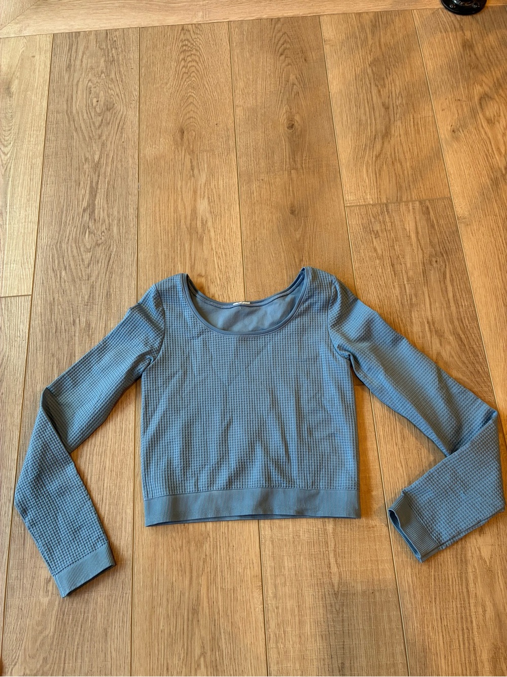 Athleta powder Blue Ribbed Long-Sleeve Crop Top performance stretch gym small